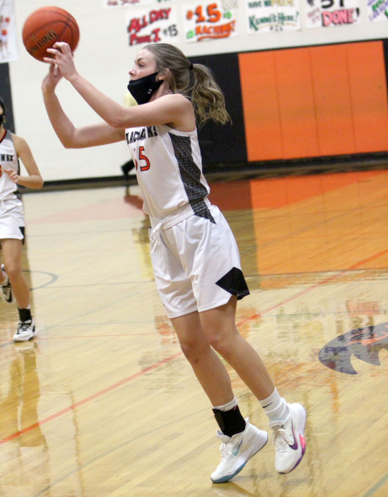 Cameron at Bloomer girls basketball 2-2-21